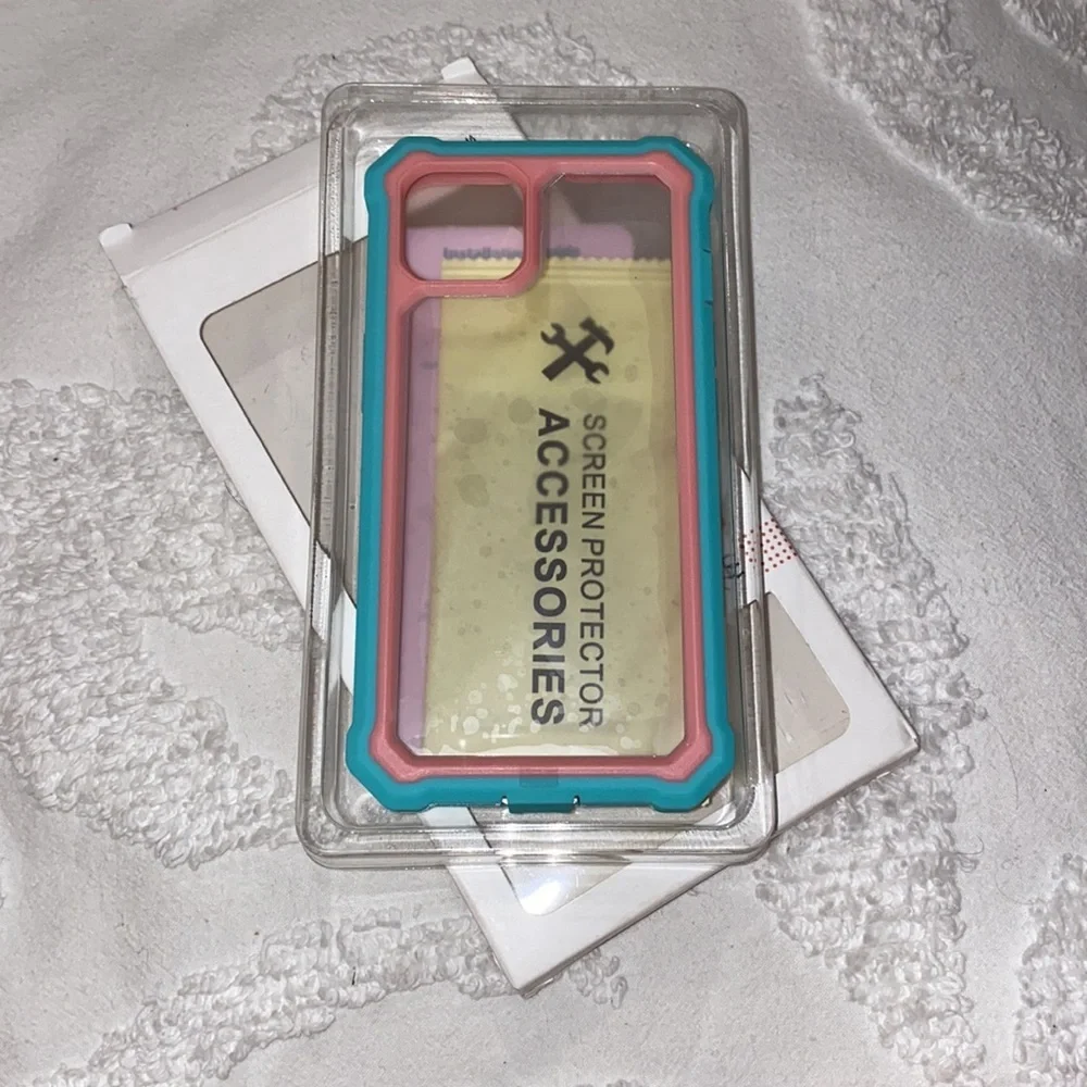 iPhone 13 case(green/pink)